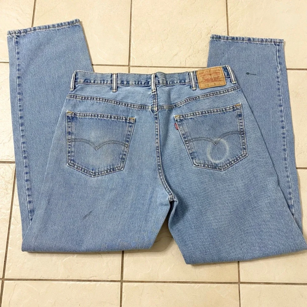Levi Strauss 550 Mens Jeans Light Wash Straight Leg Denim Casual Pant Size 38x36